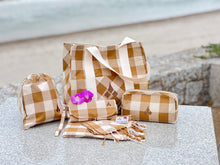 Load image into Gallery viewer, Chiva-Som Gift Bag